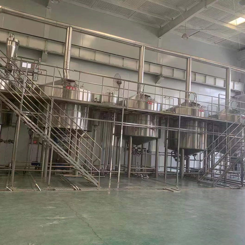 慈利精酿啤酒设备厂—平面布置、设备设计、制造、调试、培训等一条龙服务_COPY